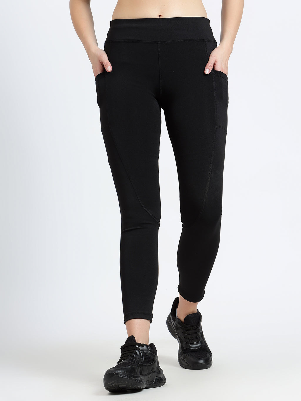 Endeavour Wear Women's Black Co-Ord Set